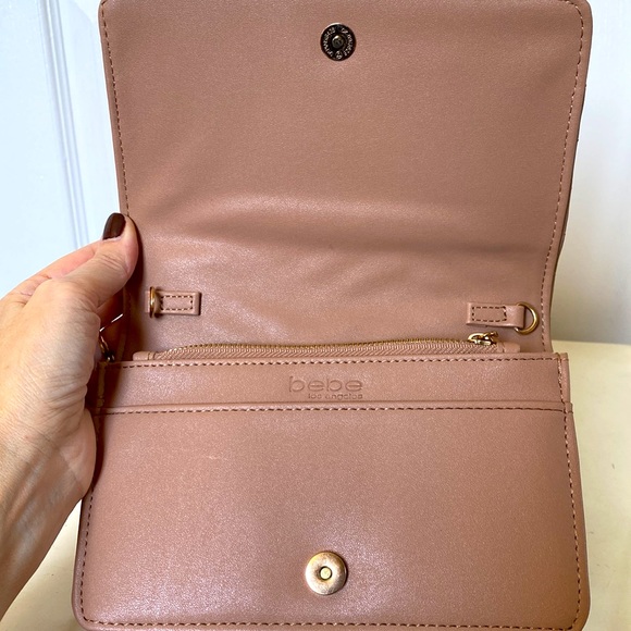 3/ $30 mix and match Bebe wallet/clutch - Picture 5 of 5